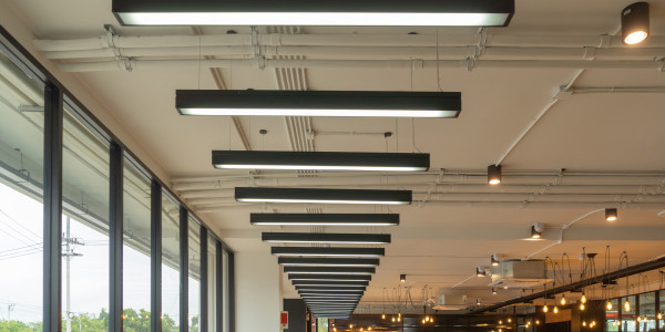 Reformas Integrales de Oficinas y Despachos en Alcobendas · Diseño e Instalación de Iluminación LED Eficiente